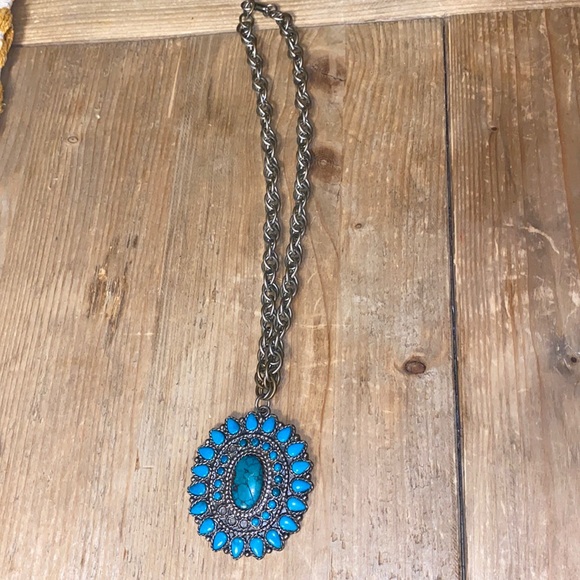 Vintage Western Turquoise Necklace - Picture 1 of 4